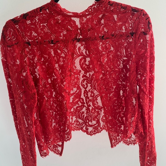 Saylor Savannah Red Lace Romper Two Piece - Picture 3 of 10